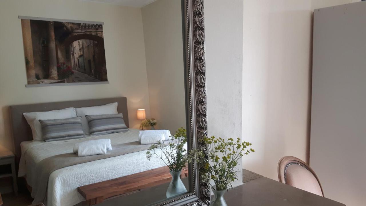 Chambres D'Hotes Des Gens Heureux 圣伊波利特迪福尔 外观 照片