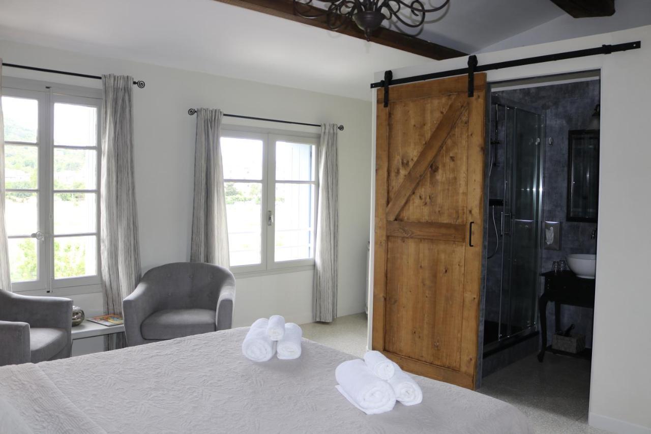 Chambres D'Hotes Des Gens Heureux 圣伊波利特迪福尔 外观 照片